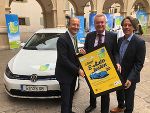 V.l. Urs Harnik (Energie Steiermark), LR Anton Lang und Dieter Thyr (A15)