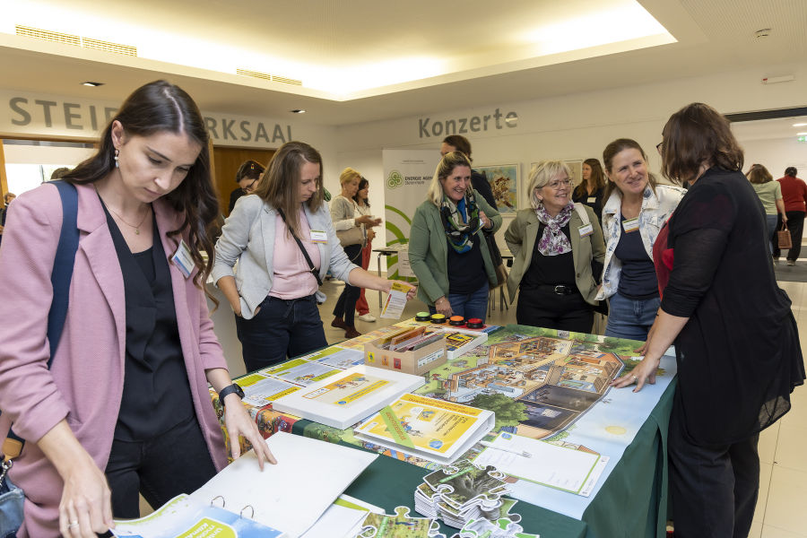 Reges Interessen an den Bildungsmaterialien