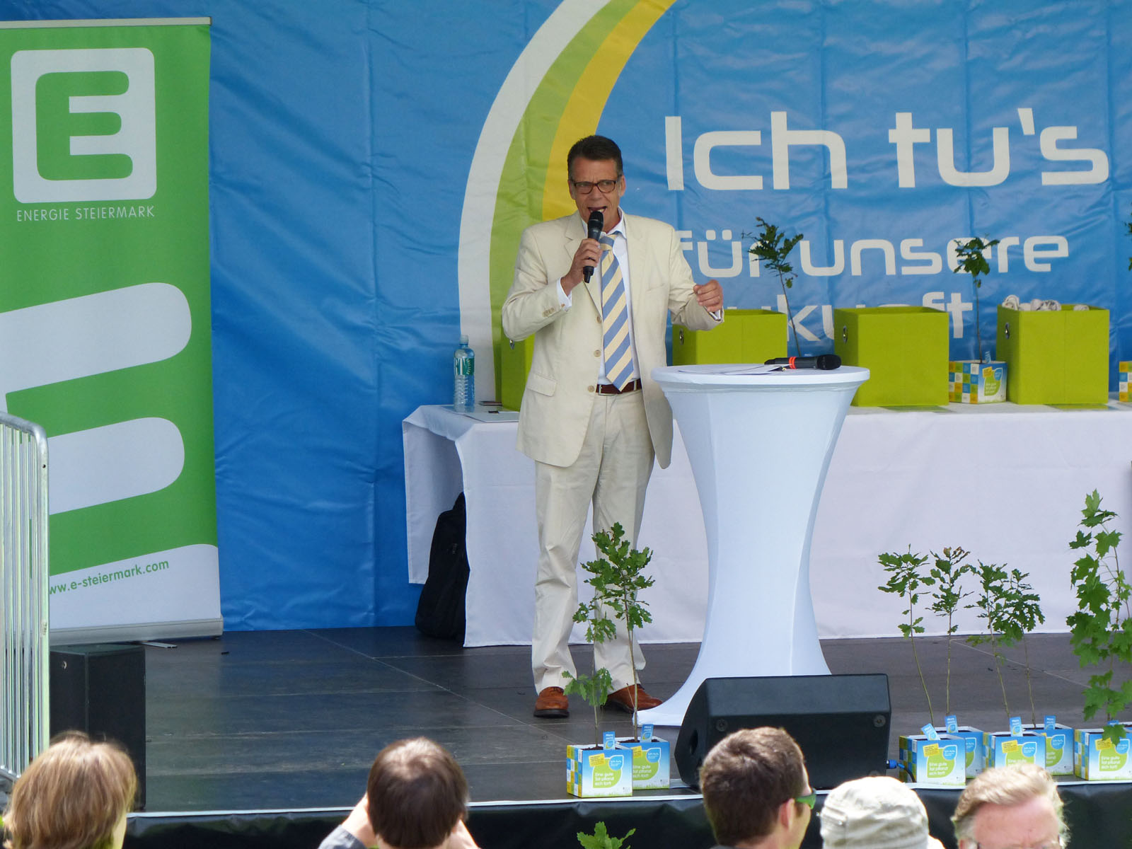 Moderator Hans-Jörg Karrenbrock führte eloquent durch den gesamten Nachmittag.